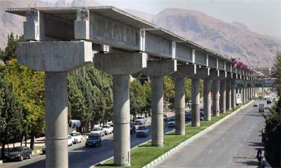 آغاز ریل گذاری مسیر فاز یک پروژه قطار شهری کرمانشاه