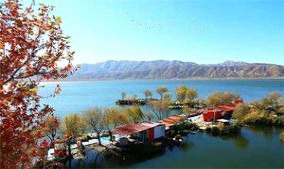 زریوار، نگین دریاچه‌های ایران با طبیعتی خیال‌انگیز +عکس