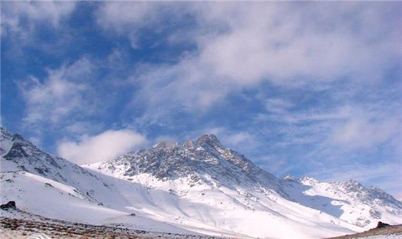 احداث پیست اسکی در کوه بدر قروه باعث آسیب های زیست محیطی می شود