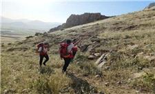 امدادرسانی هلال‌احمر به 5 کوهنورد گرفتار در کوه پرآو انجام شد