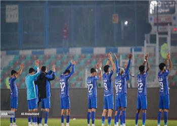 بیانی:با این تعداد هوادار دربی را بدون تماشاگر برگزار میکردند بهتر بود