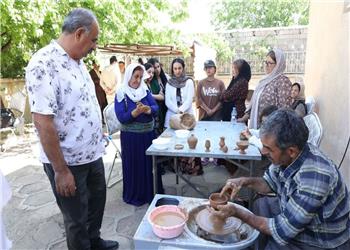 طالبنیا: صنایعدستی کردستان با ظرفیت جوامع محلی توسعه مییابد