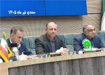 خاکی: 25 هزار مترمربع به فضای ورزشی کردستان اضافه شد