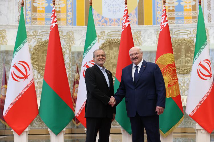 ۱۲ سند همکاری و یک بیانیه مشترک میان ایران و بلاروس امضا شد