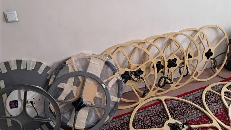کشف ‌و ضبط یک دستگاه فلزیاب در قروه؛ ۲ متهم دستگیر شدند