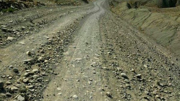 ۱۴۰۵ کیلومتر راه روستایی کرمانشاه خاکی است!