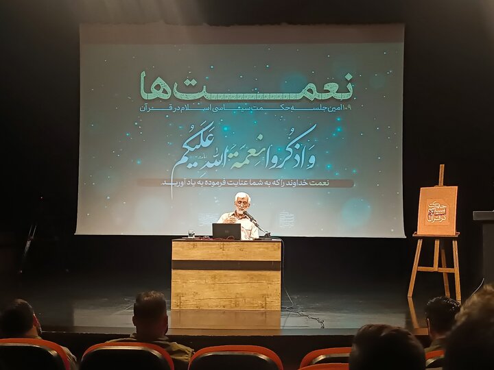 جلیلی: اگر جامعه‌ای دچار خطا شود، عواقب آن به مراتب بیشتر از یک خطای فردی است