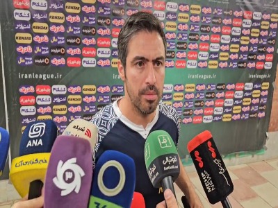 خسرو حیدری: بازیکنان ذوب آهن خیلی وقت تلف کردند