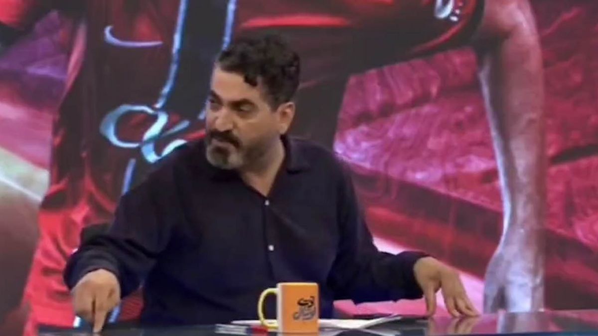 مردم فوتبال مجانی نگاه می‌کنند غر هم می‌زنند!