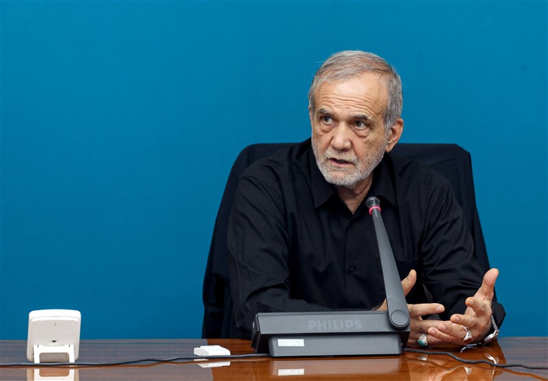 پزشکیان: باید به کسی که توانمند است احترام بگذاریم؛ این مغزها هستند که مملکت را درست می‌کنند