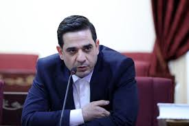 میلاد تقوی: توقع دارید ما برای فدراسیون جهانی تصمیم بگیریم؟