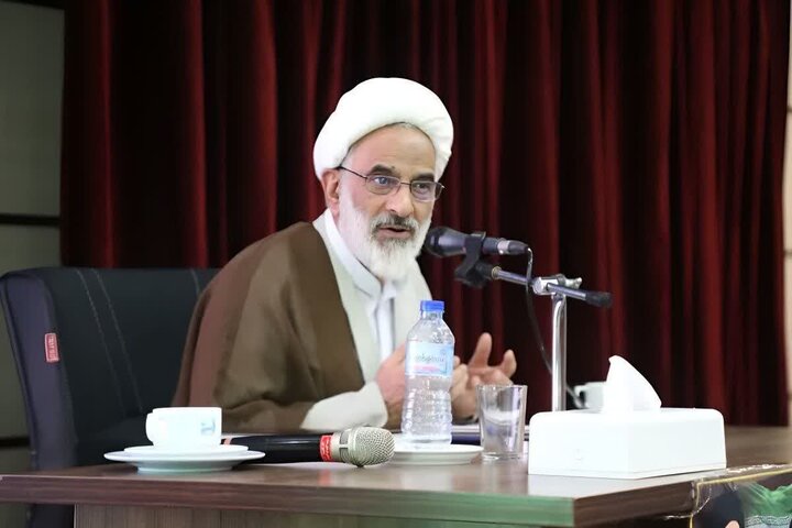 حاجی صادقی: نبرد امروز ایران با قدرت‌های جهانی، جنگ حکمرانی است