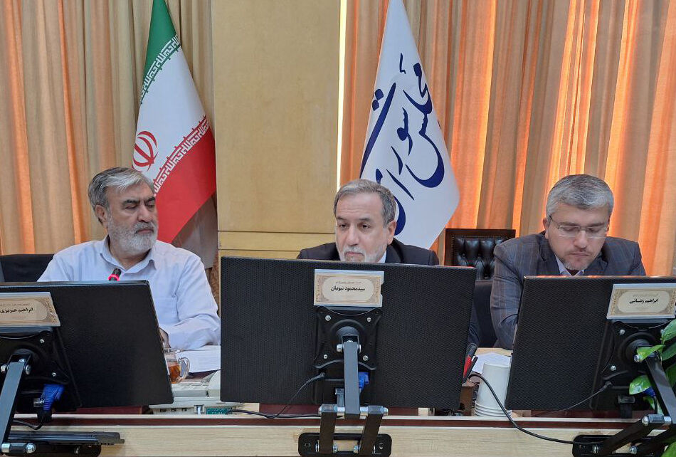 پاسخ‌های عراقچی در کمیسیون امنیت ملی؛ از موضوع فرانچسکو تا بازرسان آژانس