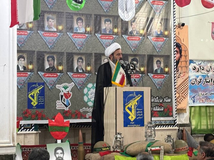 خورشیدی: شهدا مظهر ایستادگی ملت ایران در مسیر انقلاب اسلامی هستند