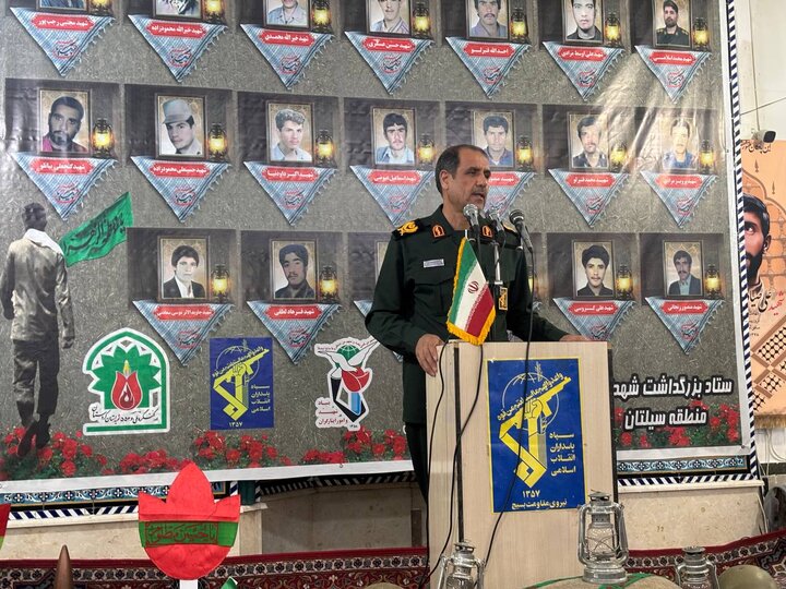 سردار رضایی: شهدا وجدان بیدار و مایه حیات جامعه اسلامی هستند