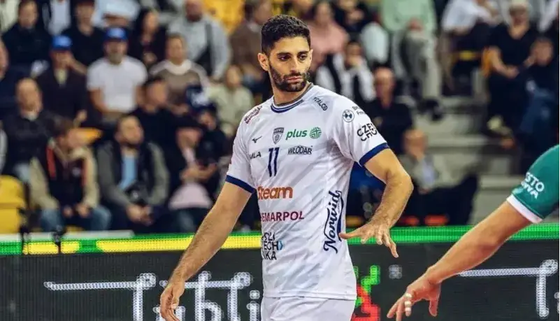 حسرت برد‌ همچنان به دل میلاد عبادی‌پور ماند