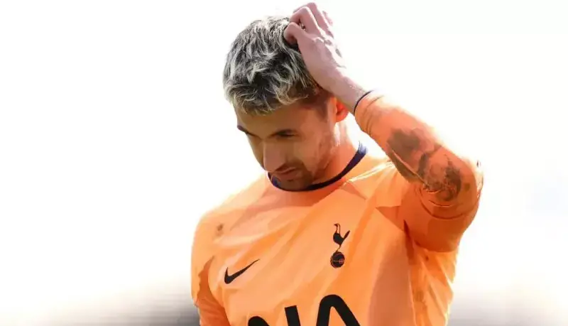 با ترک فوتبال؛ دروازه‌بان سابق تاتنهام فیلم‌ساز شد!