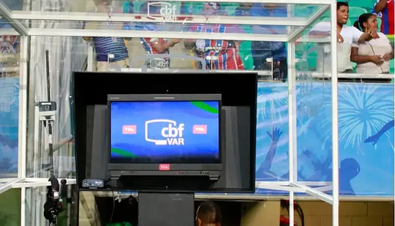 انقلاب در پروتکل VAR؛ برزیل پیش‌گام می‌شود