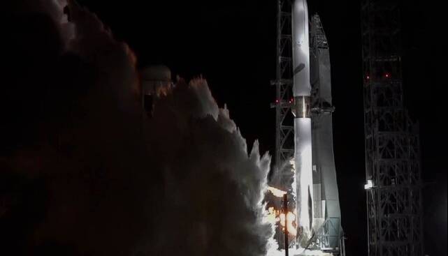 موشک «نیو گلن» در آستانه ماموریت مریخ ناسا روشن شد