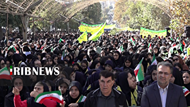 طنین فریاد استکبار ستیزی مردم کردستان در راهپیمایی یوم الله ۱۳ آبان