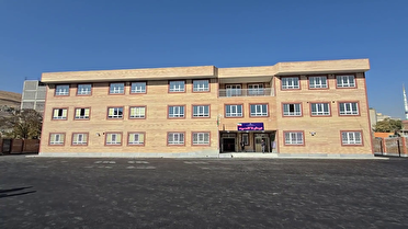 بهره برداری از مدرسه ۱۸ کلاسه سپیده سقز