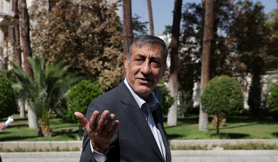 معاون اجرایی رییس‌جمهور درباره احتمال «دستور مستقیم پزشکیان برای رفع فیلتر»: بعید می‌دانم به تنهایی بتواند