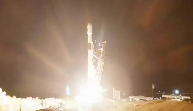موشک «فالکون ۹» یک ماهواره نقشه‌برداری از اقیانوس را پرتاب کرد