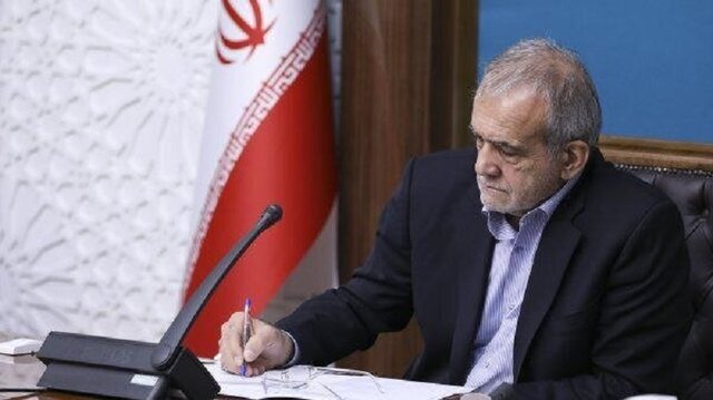 تبریک پزشکیان به تیم دانش‌آموزی ربوکاپ ایران