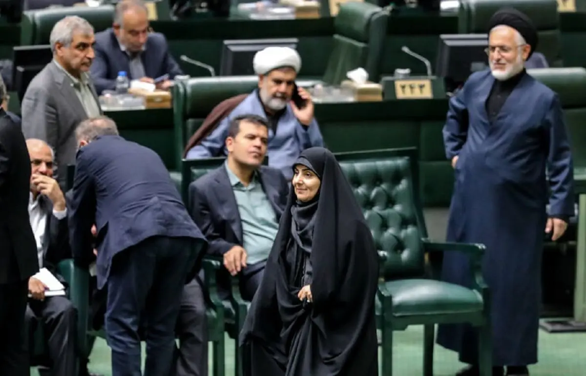 استیضاح وزیر راه در ۱۶ محور تقدیم هیات رییسه مجلس شد