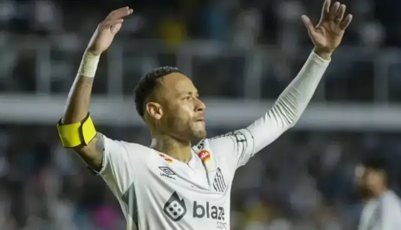 فداکاری عجیب نیمار؛ بازی با منیسک پاره!