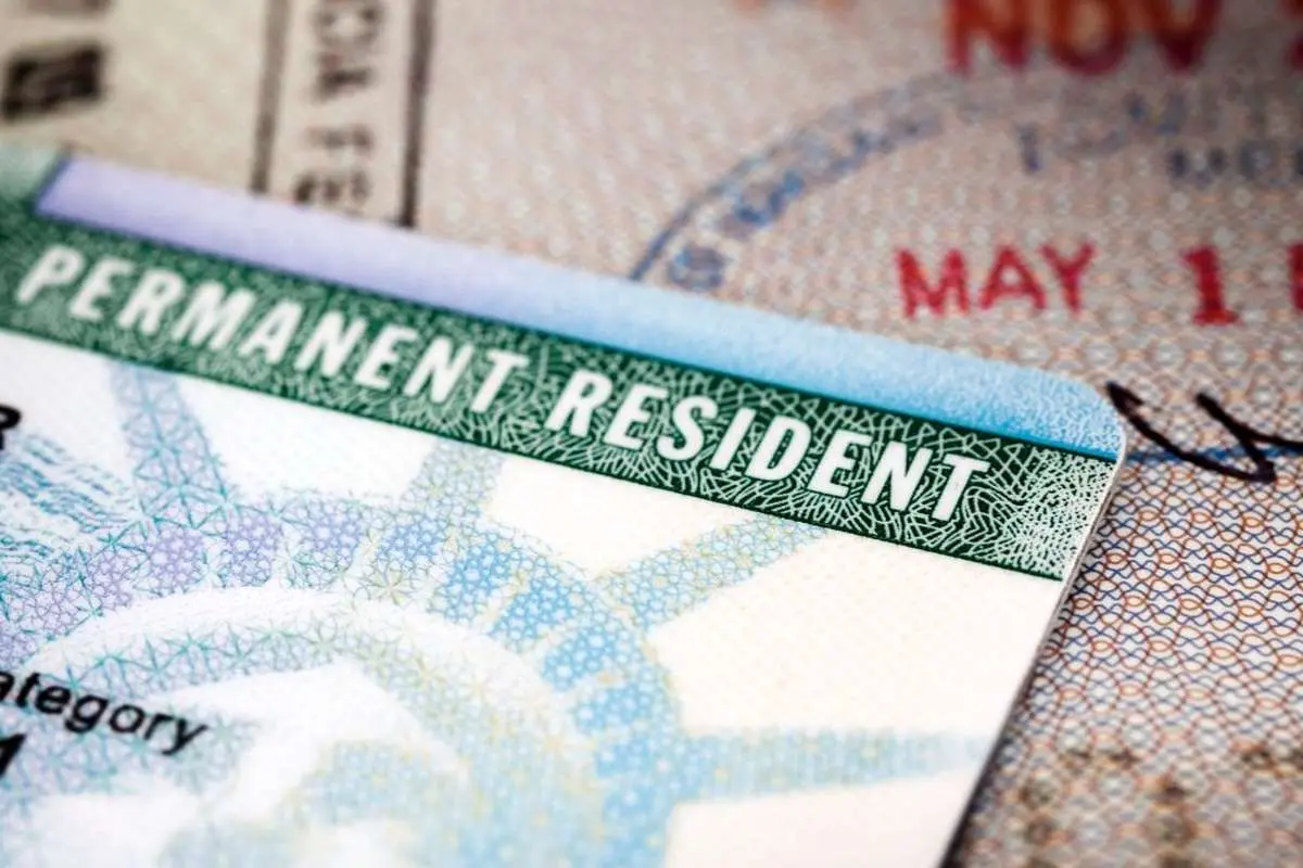 دستور ترامپ برای بررسی دوبارۀ گرین‌کارت ایرانی‌ها