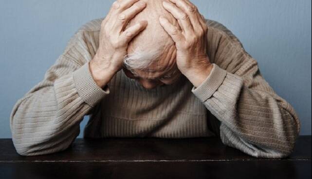 رنج‌های پنهان سالمندان مبتلا به بیماری وسواس