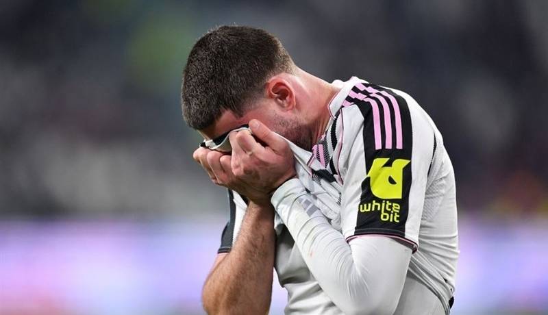 ولاهوویچ تا پایان سال خانه‌نشین شد