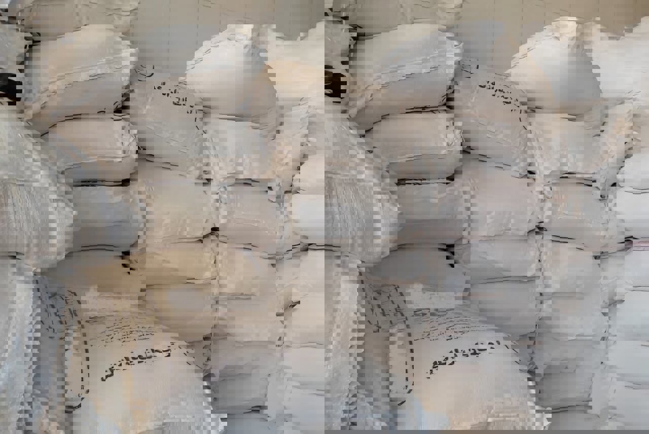 کشف بیش از دو تن آرد فاقد مجوز در کرمانشاه