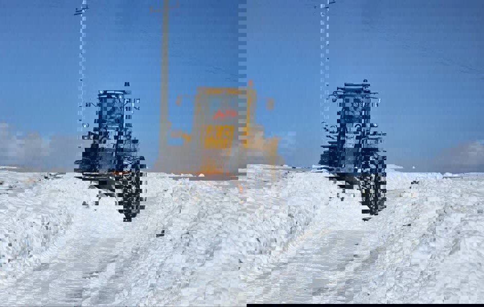 لزوم تردد رانندگان با تجهیزات زمستانی و زنجیرچرخ در مسیرهای کردستان