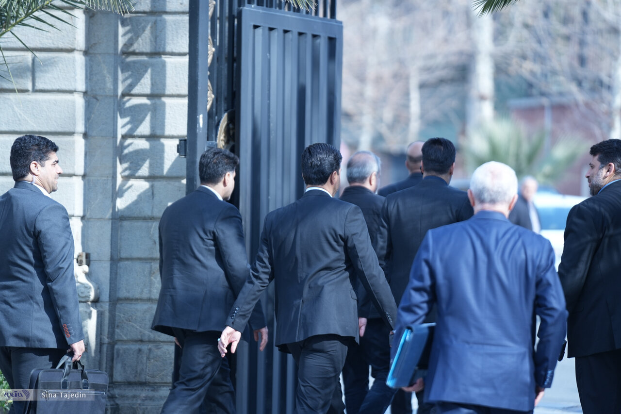 انحلال ۵۵ نهاد شورایی توسط دولت/ احمدنیا: برخی بدون برگزاری جلسه، حقوق و مزایا دریافت می‌کردند!