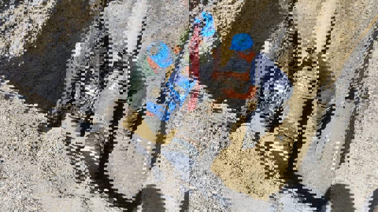 رفع بیش از ۱۳۰۰ حادثه آب و فاضلاب در سنقروکلیایی طی ۶ ماه