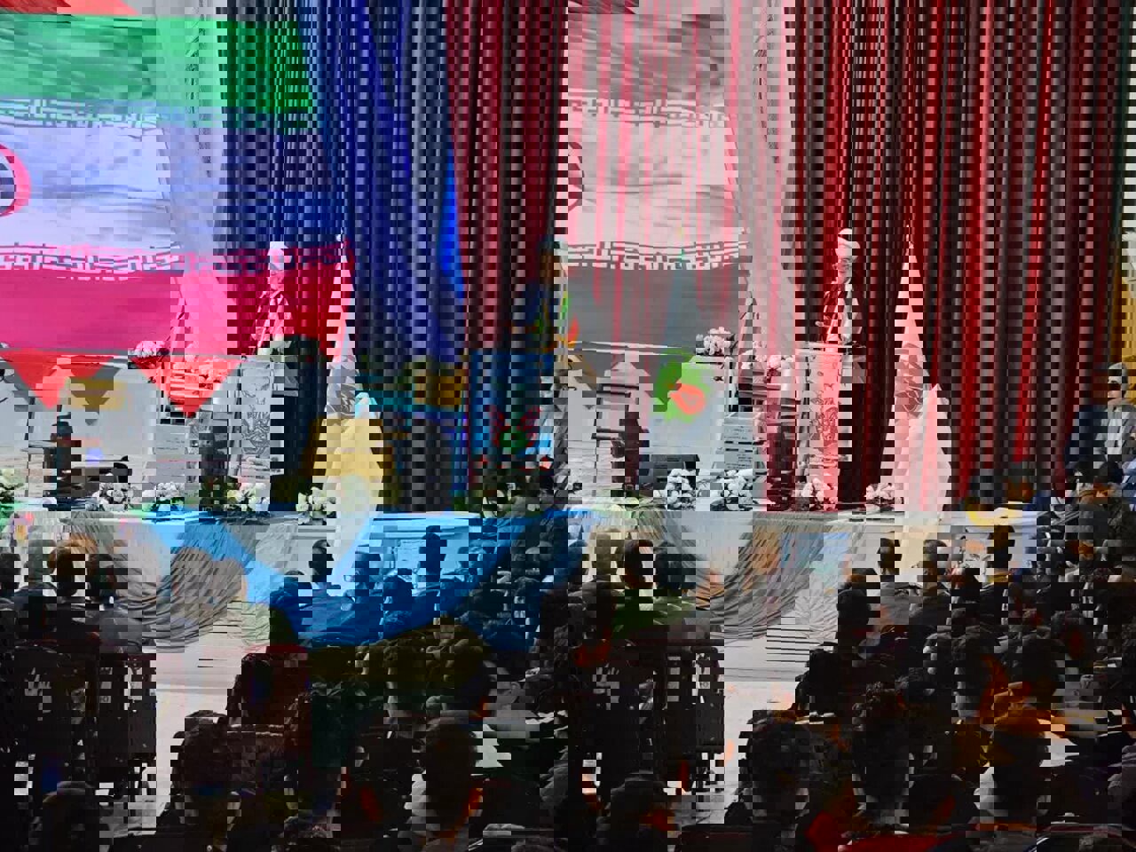 پورذهبی:شهدای دانش‌آموز با ایثار و تبیین حقیقت راه آینده را روشن کردند