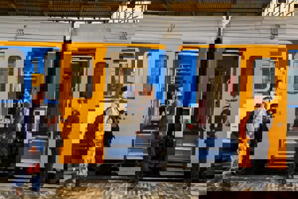 حبیبی: کنسلی بلیت قطار سنندج–همدان کمتر از ۲ درصد است