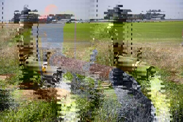 چاه آب شرب سرکران پاوه پس از رفع نقص دوباره وارد مدار شد