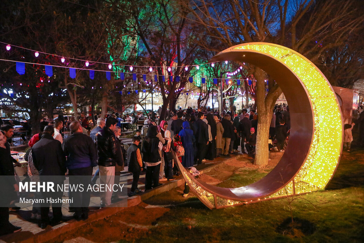 اجرای پروژه نورپردازی از طاق‌بستان تا میدان فردوسی