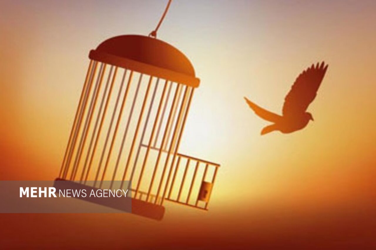 آزادی ۱۰ زندانی جرایم مالی در سنندج با همت موقوفه تاریخی بازار آصف