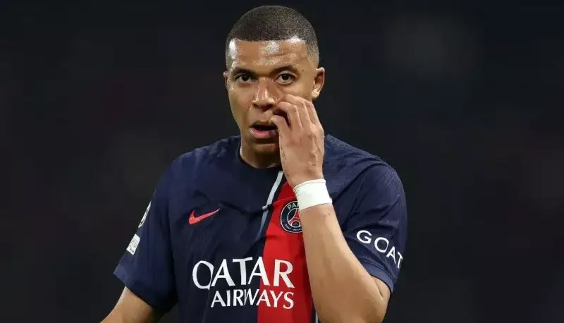 پی‌اس‌جی به امباپه تبریک گفت