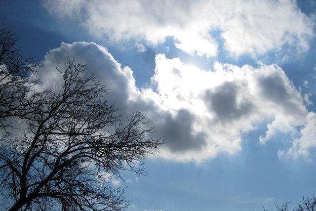 تداوم پایداری جوی در کرمانشاه؛ احتمال بارش‌های پراکنده