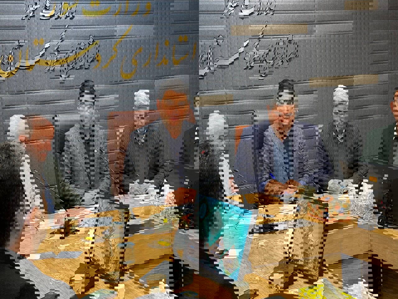 استاندار کردستان: کودکان کار باید در محیطی امن و حمایتی رشد کنند