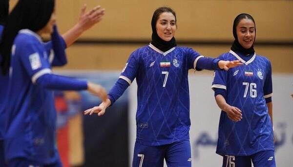 ماموریت آسان استقلال برای حفظ صدر در هفته‌ حساس