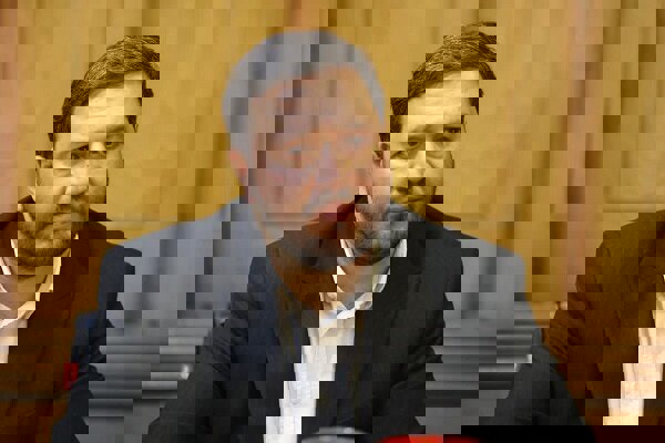 رشیدی: مدیران بر خود سخت بگیرند تا کار مردم راه بیفتد