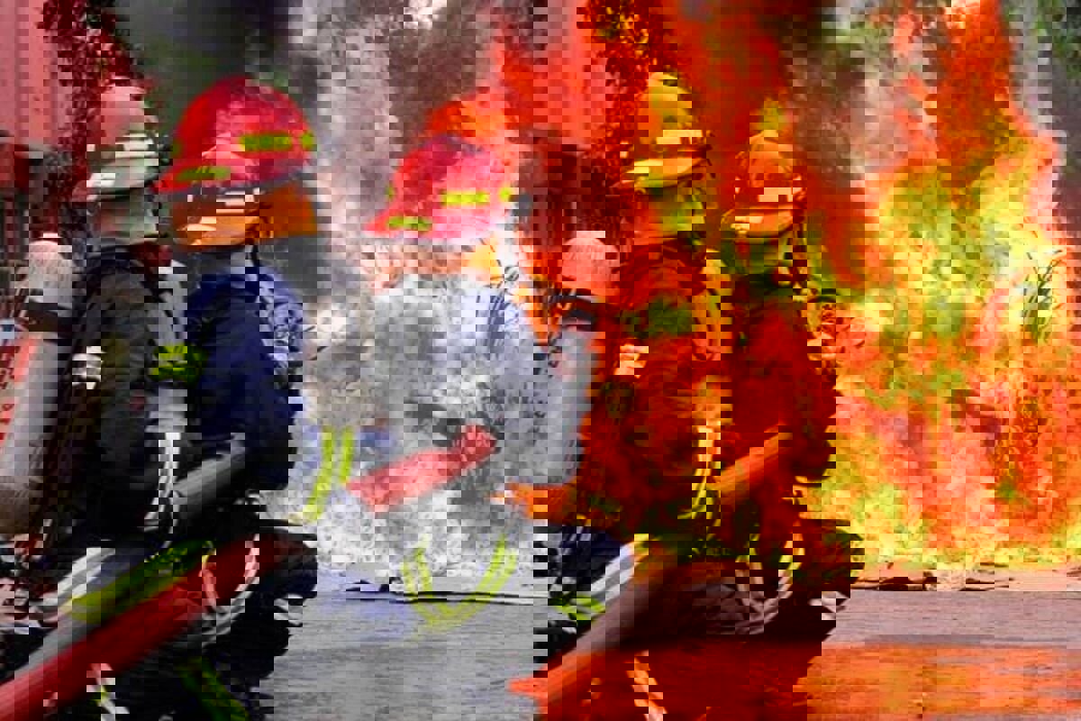 برخورد بولدوزر با لوله اصلی گاز در مسیر کرمانشاه–سراب نیلوفر