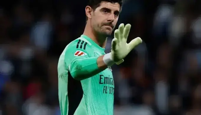 نام کورتوا از فهرست اسطوره‌های اتلتیکو خط خورد