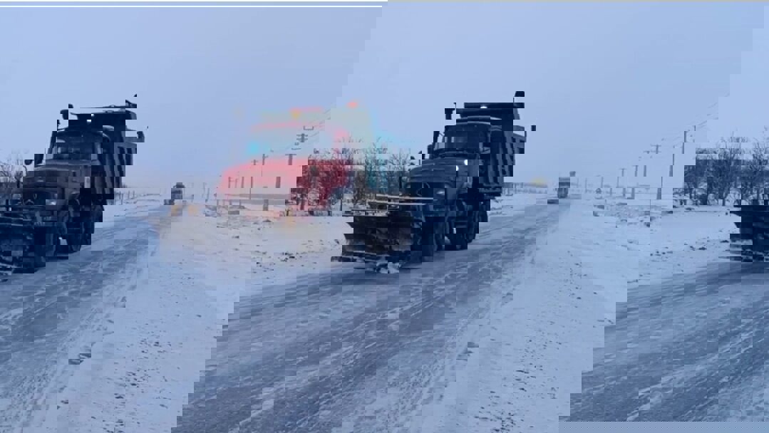 عملیات برف‌روبی در گردنه‌های شهرستان پاوه